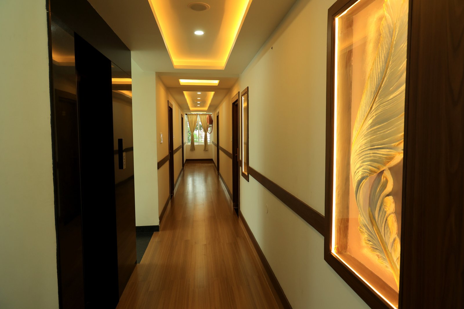 Hotel Vishaka Paark corridor